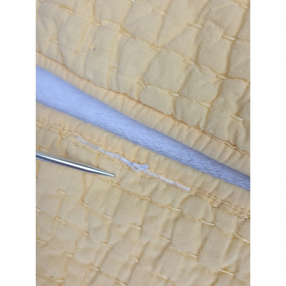 2 Pottery Barn‎ Pick Stitch Quilted Standard Shams Cotton Linen Yellow Tie 2009